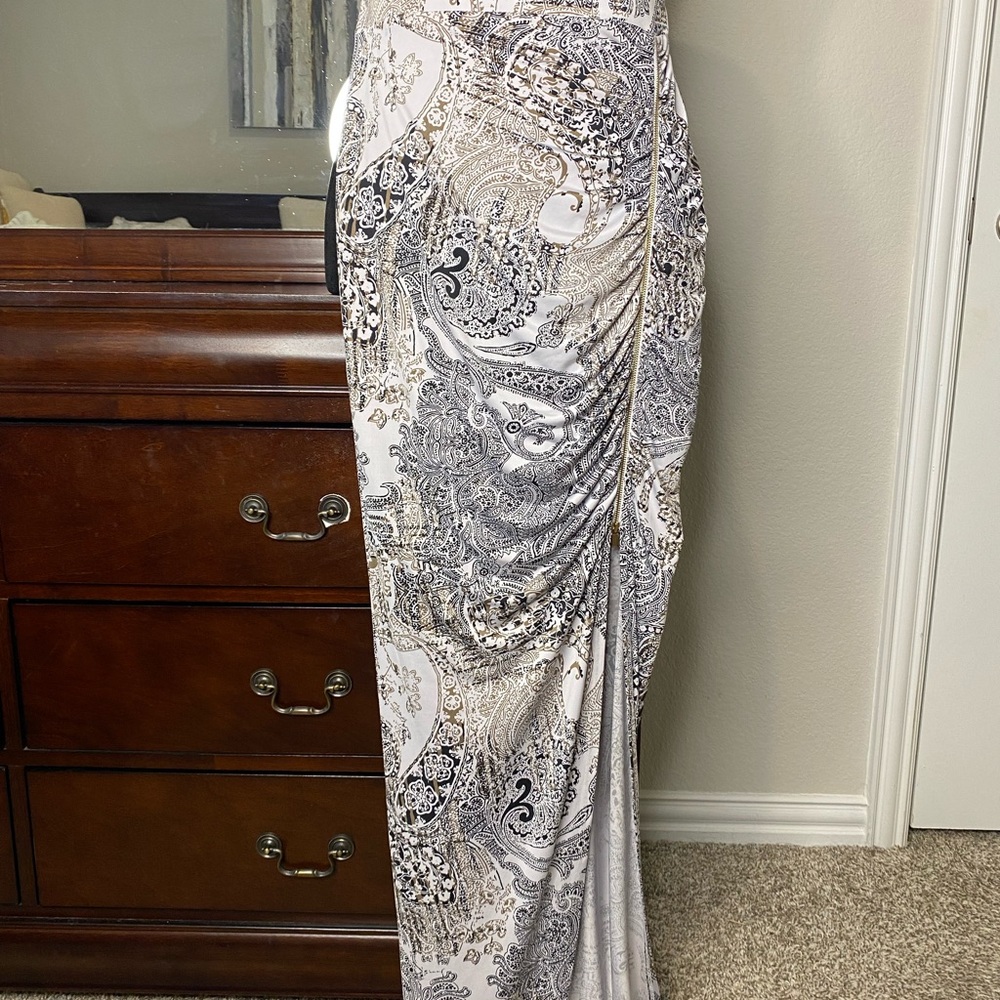Cache side zip long skirt